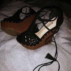 Wedges size 6 and a half